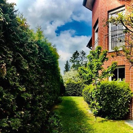Grosses 4 Zimmer Apartment Naehe Messe Hanovra Exterior foto